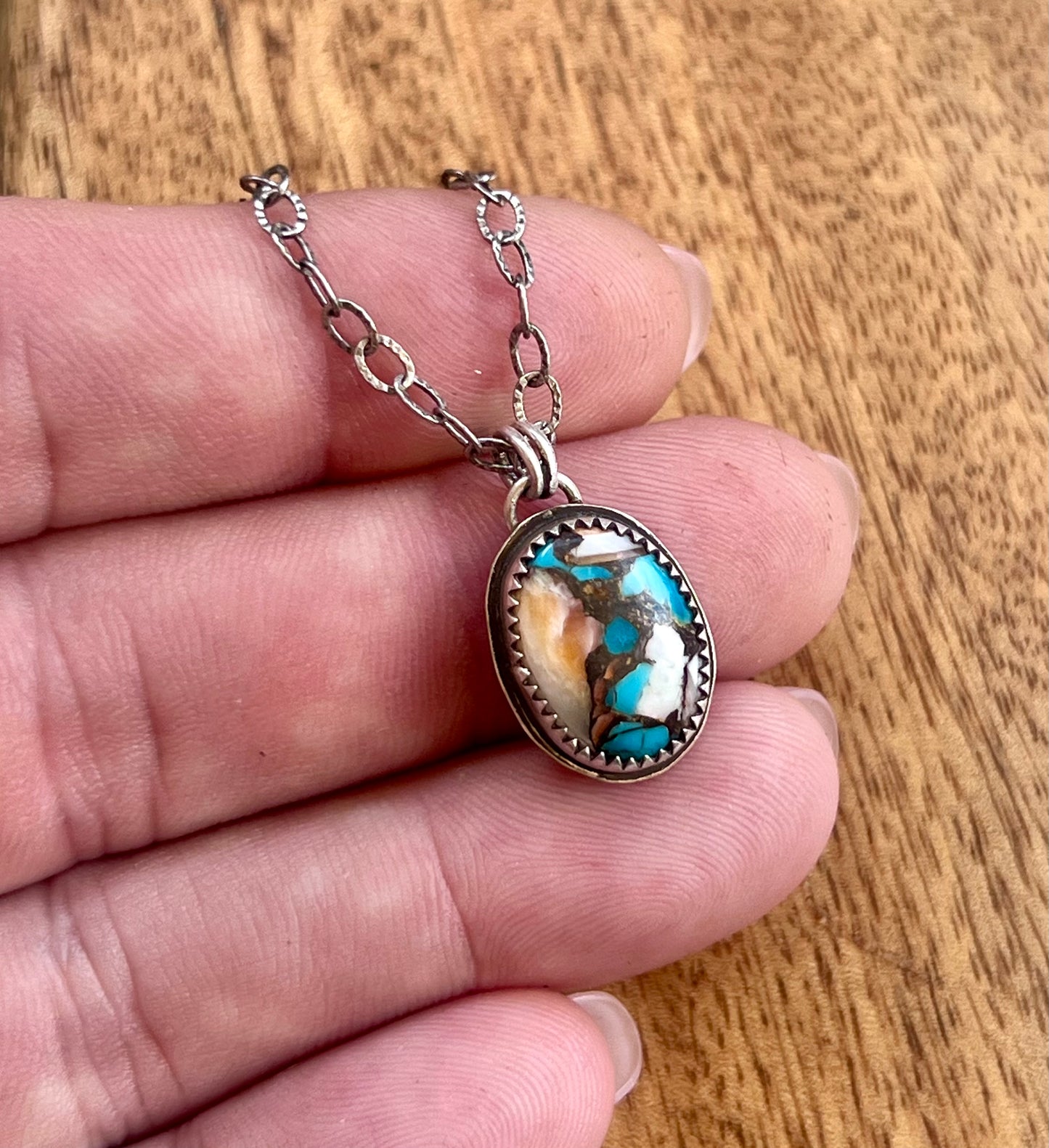 Spiny Oyster Turquoise Necklace (b)