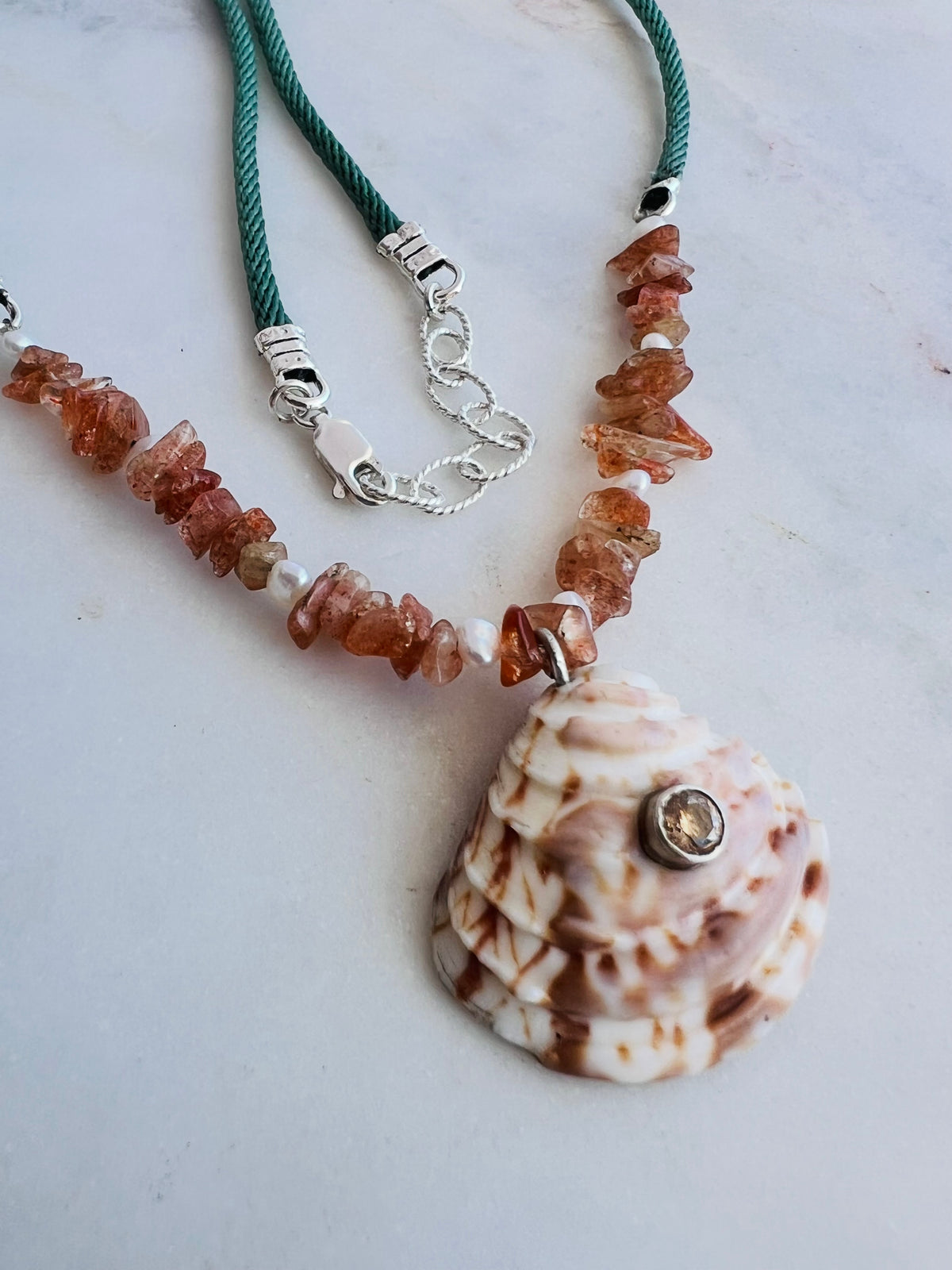 Sunstone Champagne Shell Necklace