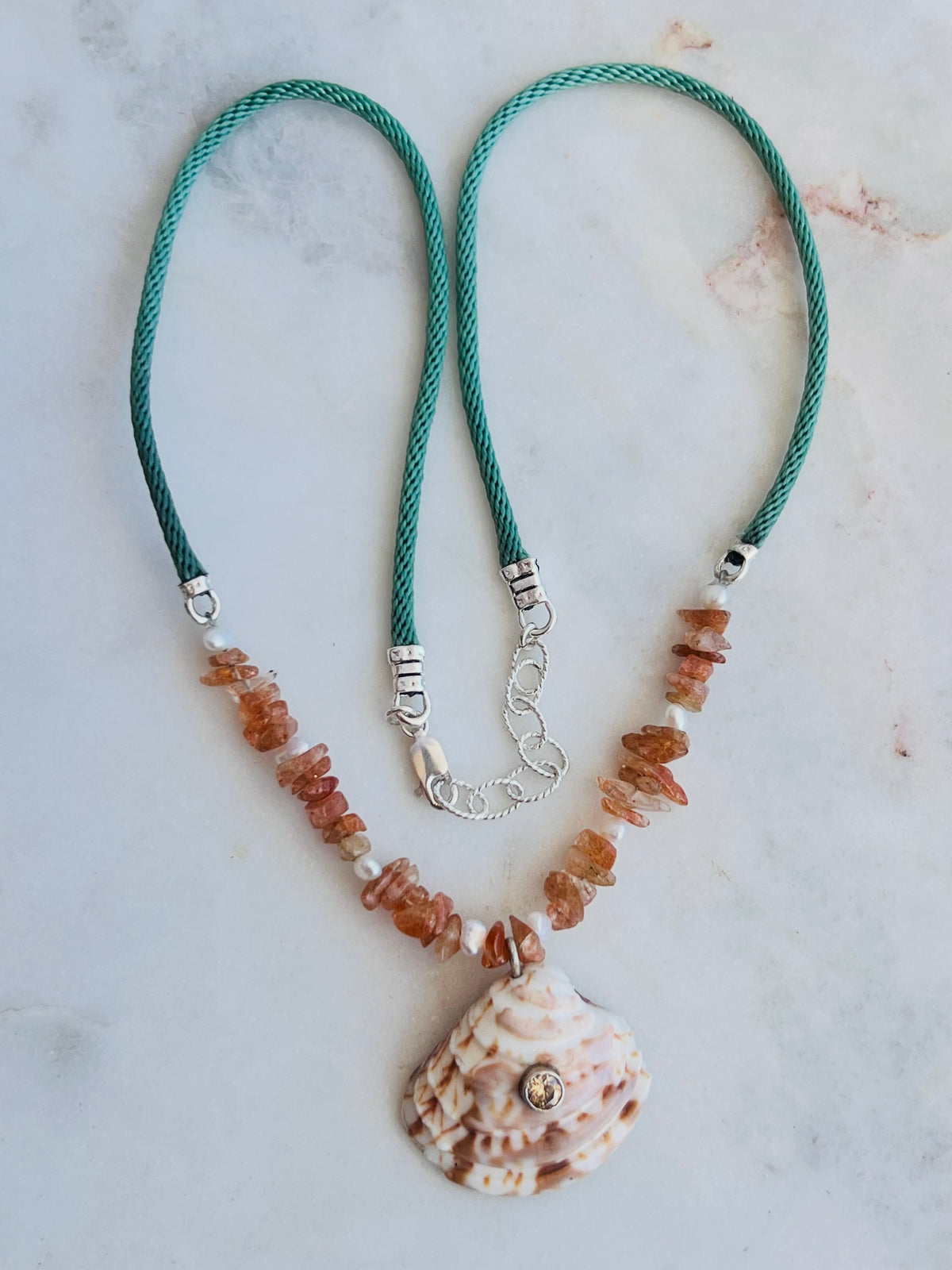 Sunstone Champagne Shell Necklace